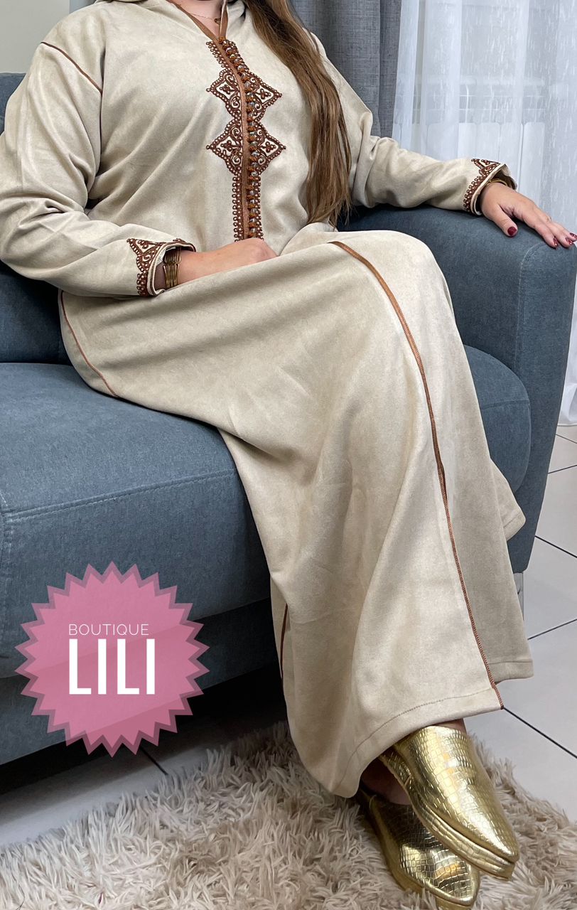 جلابة بوتشامو مغربية حرة بزواق المعلم (peau de chamois)