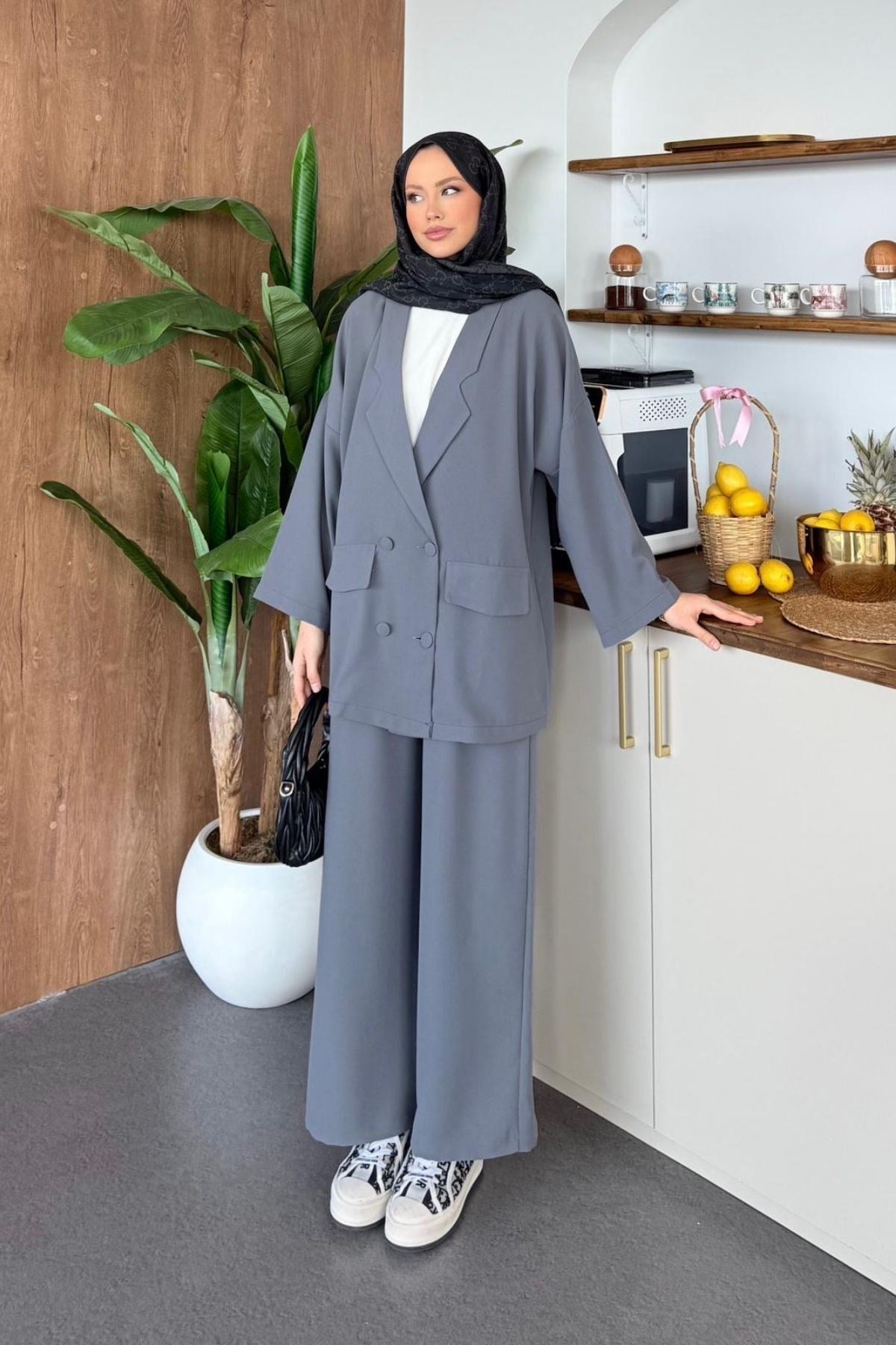 Costume Aura
