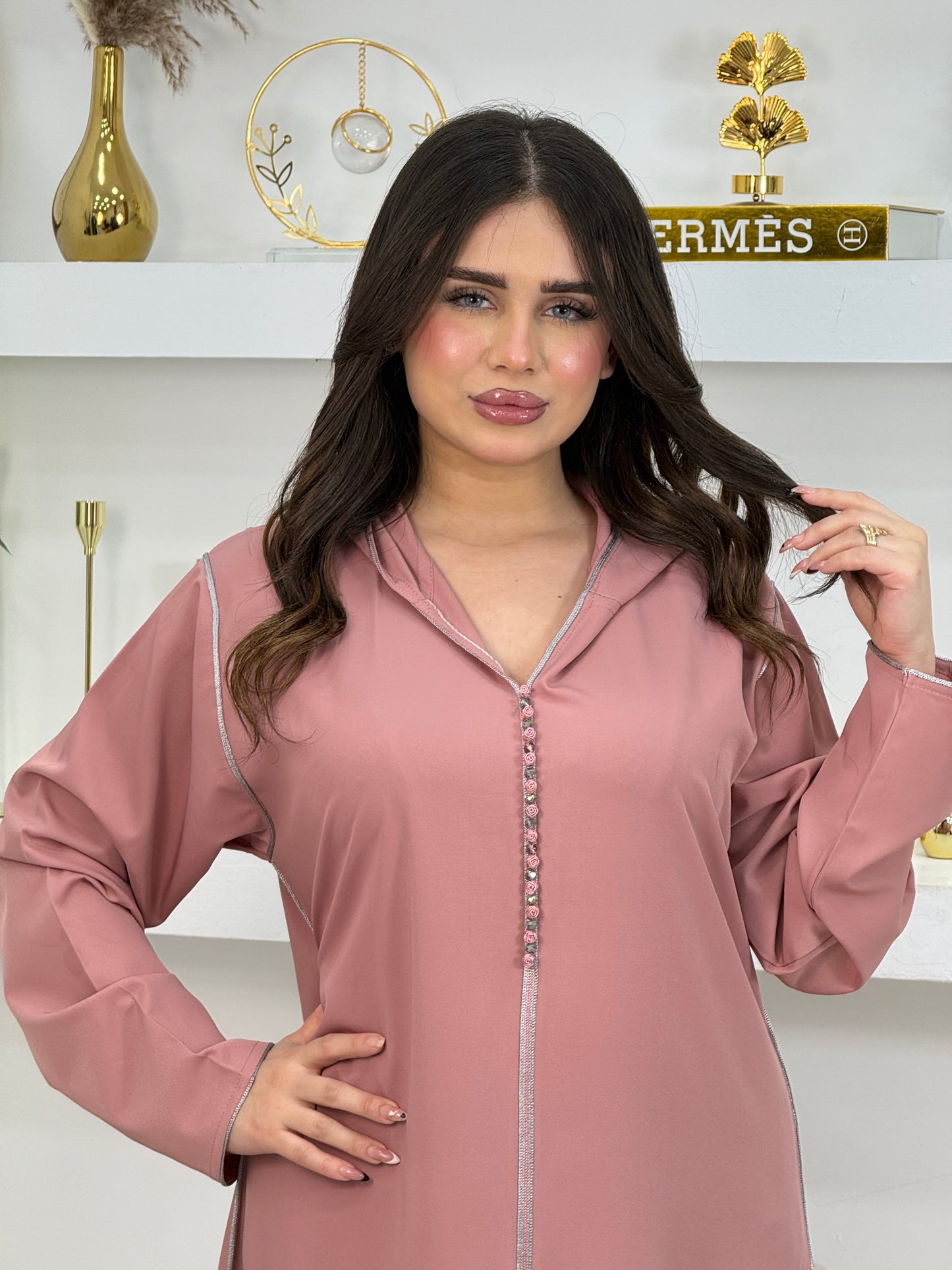 جلابة مغربية بالعقاد