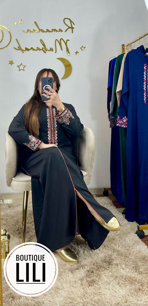جلابة ليال مطروزة